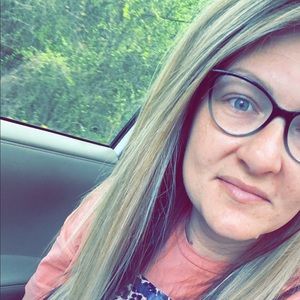 Meet your Posher, Lacy